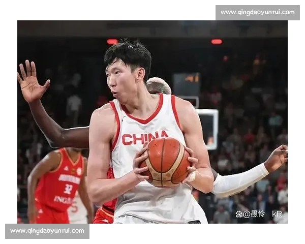 周琦爱子幼儿园毕业！与男篮叔叔互动害羞萌翻全网